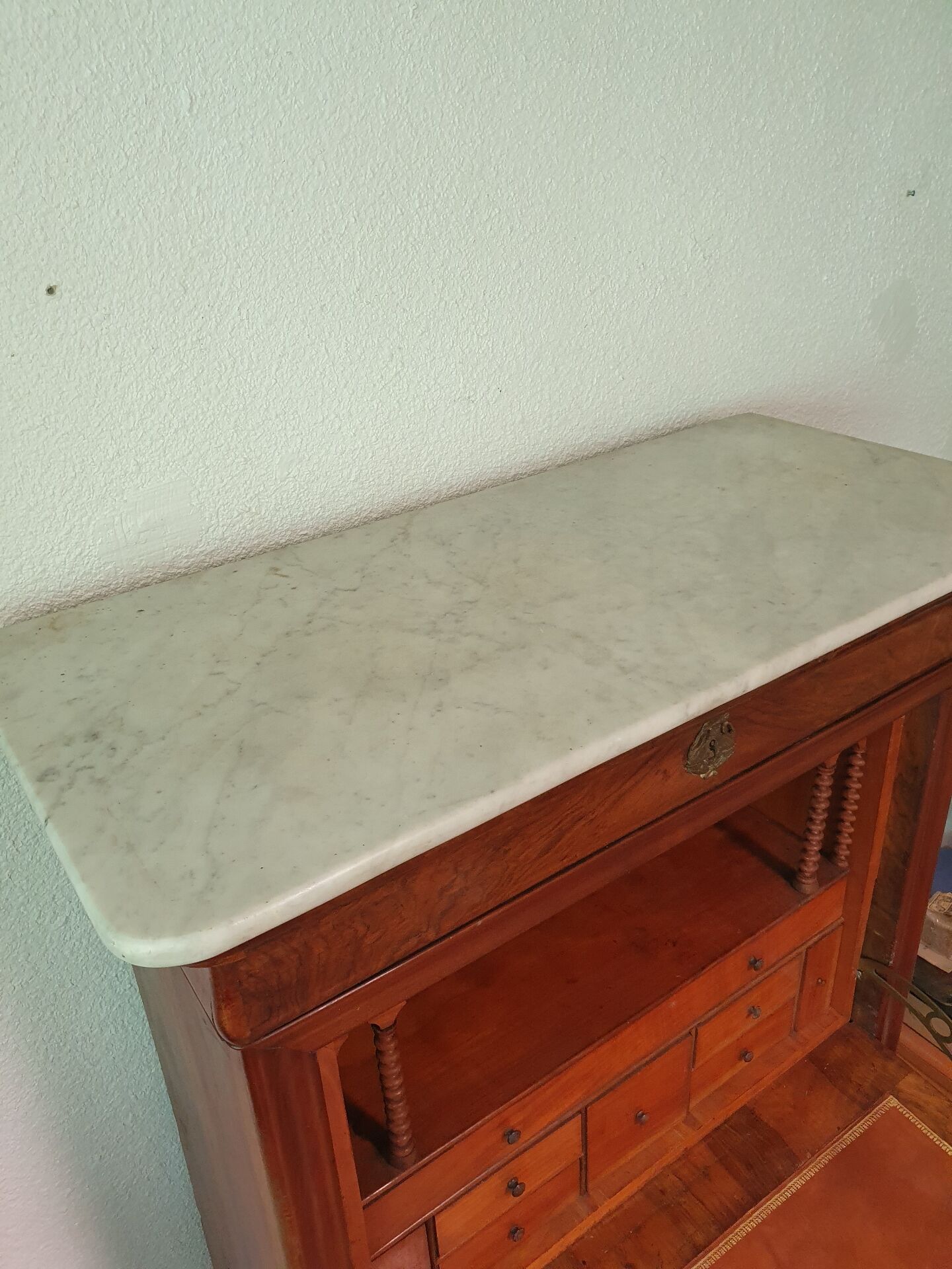 Former secretary Louis-Philippe in walnut and marble – 19th century