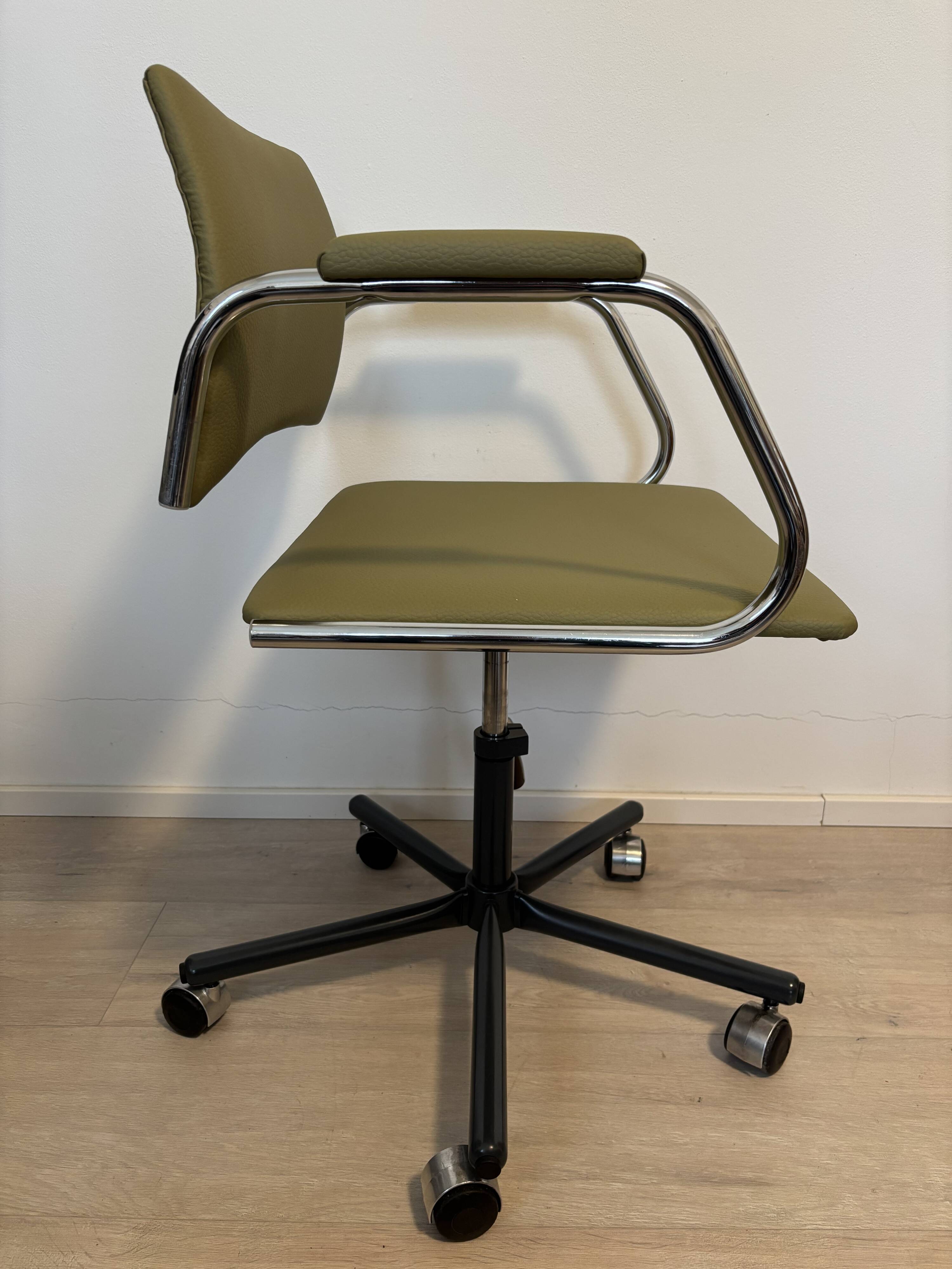 Fully Restored Kovona Office Desk Chair, Czechoslovakia 1970’s