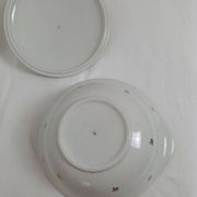 Soupière faïence blanche et motif doré