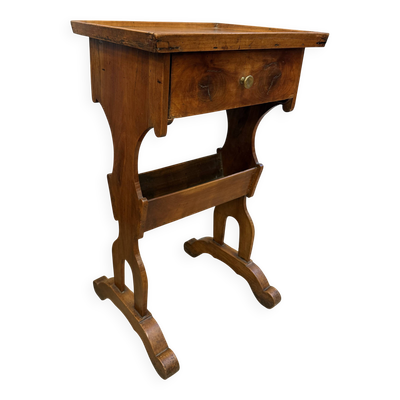 Table d'appoint art populaire