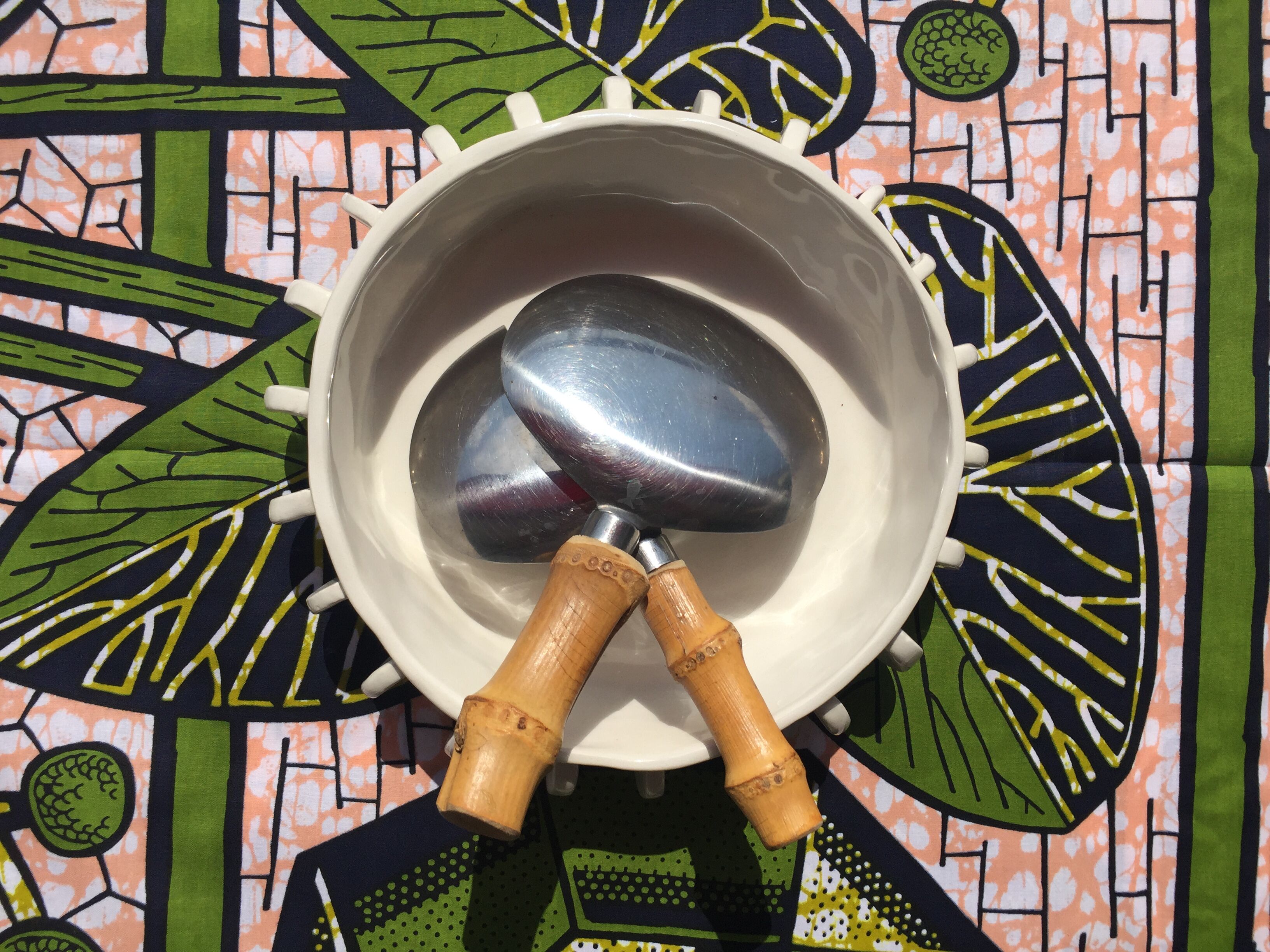 Round ceramic dish