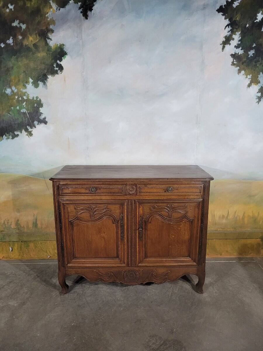 Carved buffet in solid oak