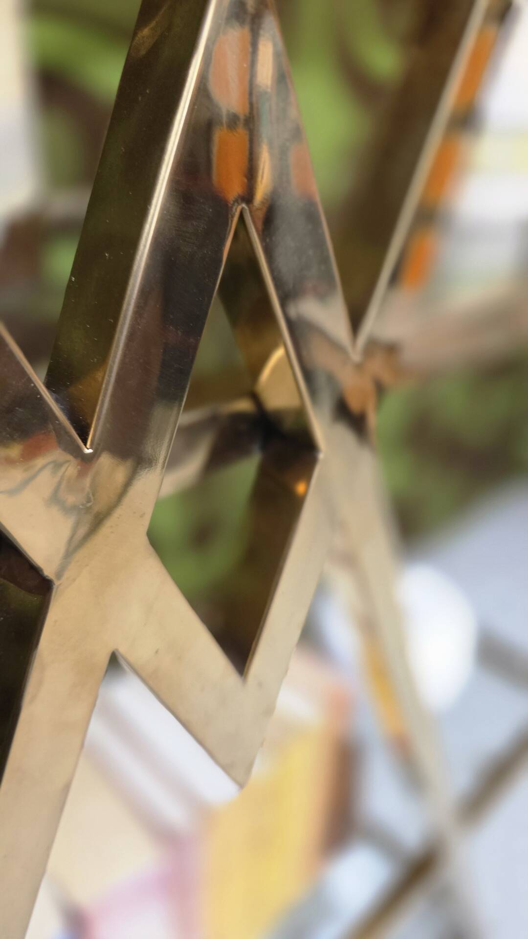 Etagère design en laiton année 80