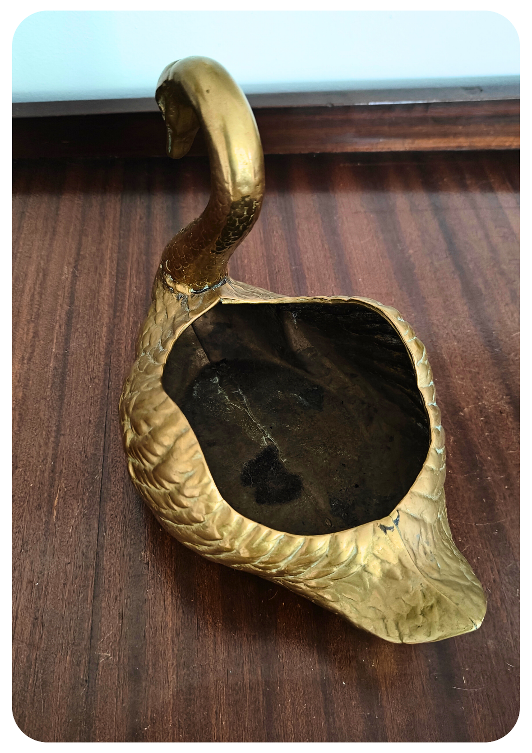 Jardinière cygne en laiton massif du milieu du siècle