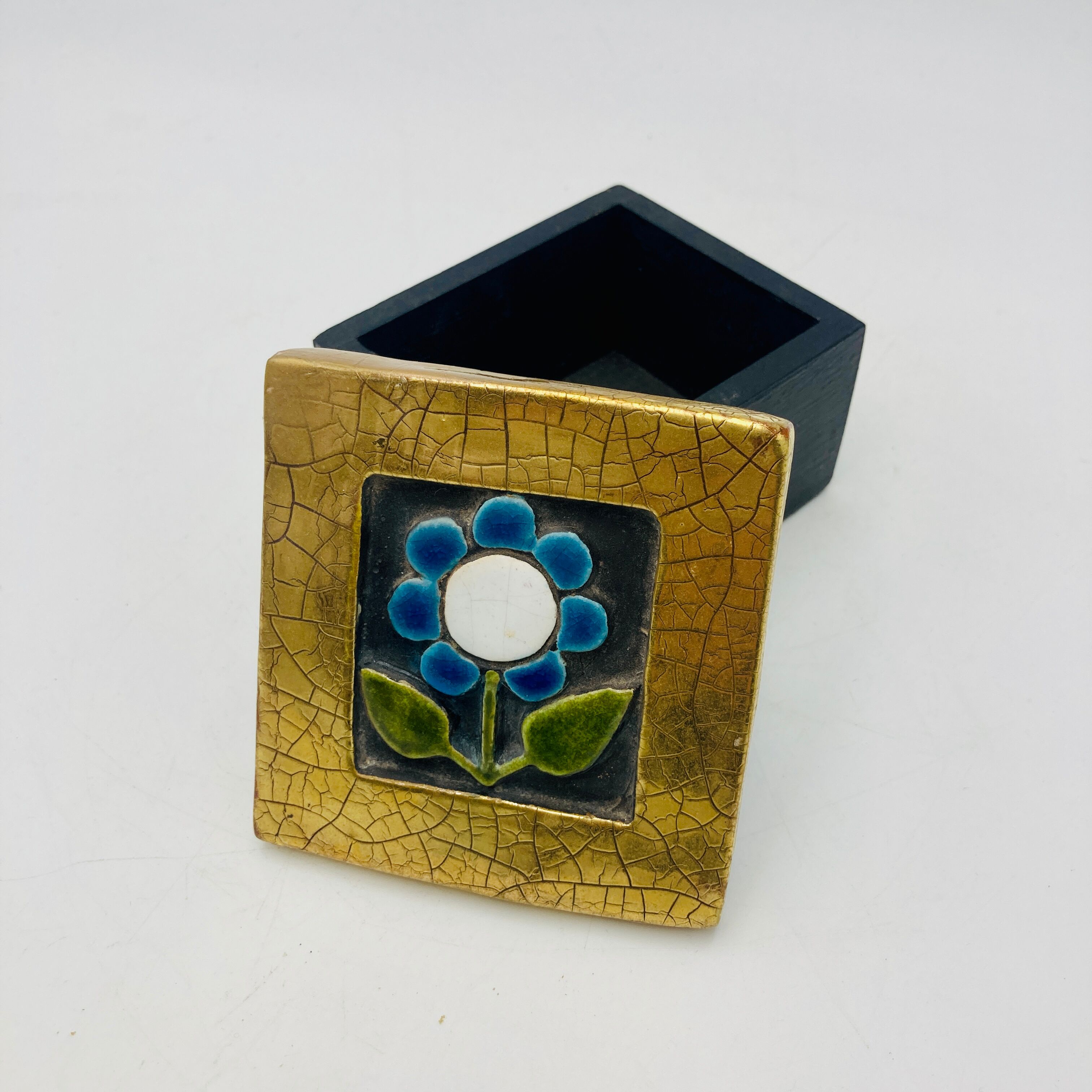 Ceramic lid box from Mithé Espelt.