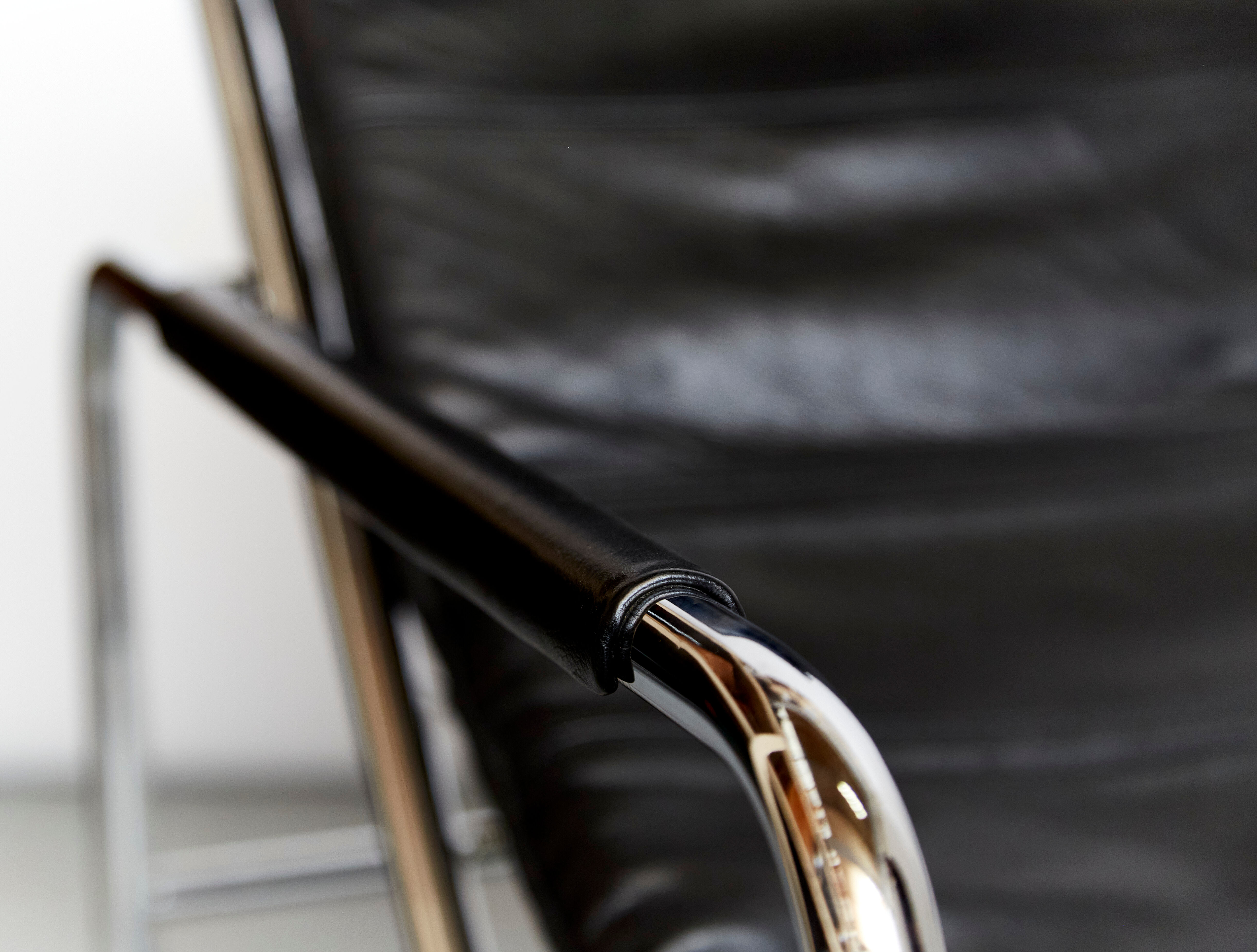 Gabriele Mucchi model Genni armchair & ottomane for Zanotta