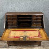 Commode scriban époque XVIIIeme en merisier sculpté circa 1780