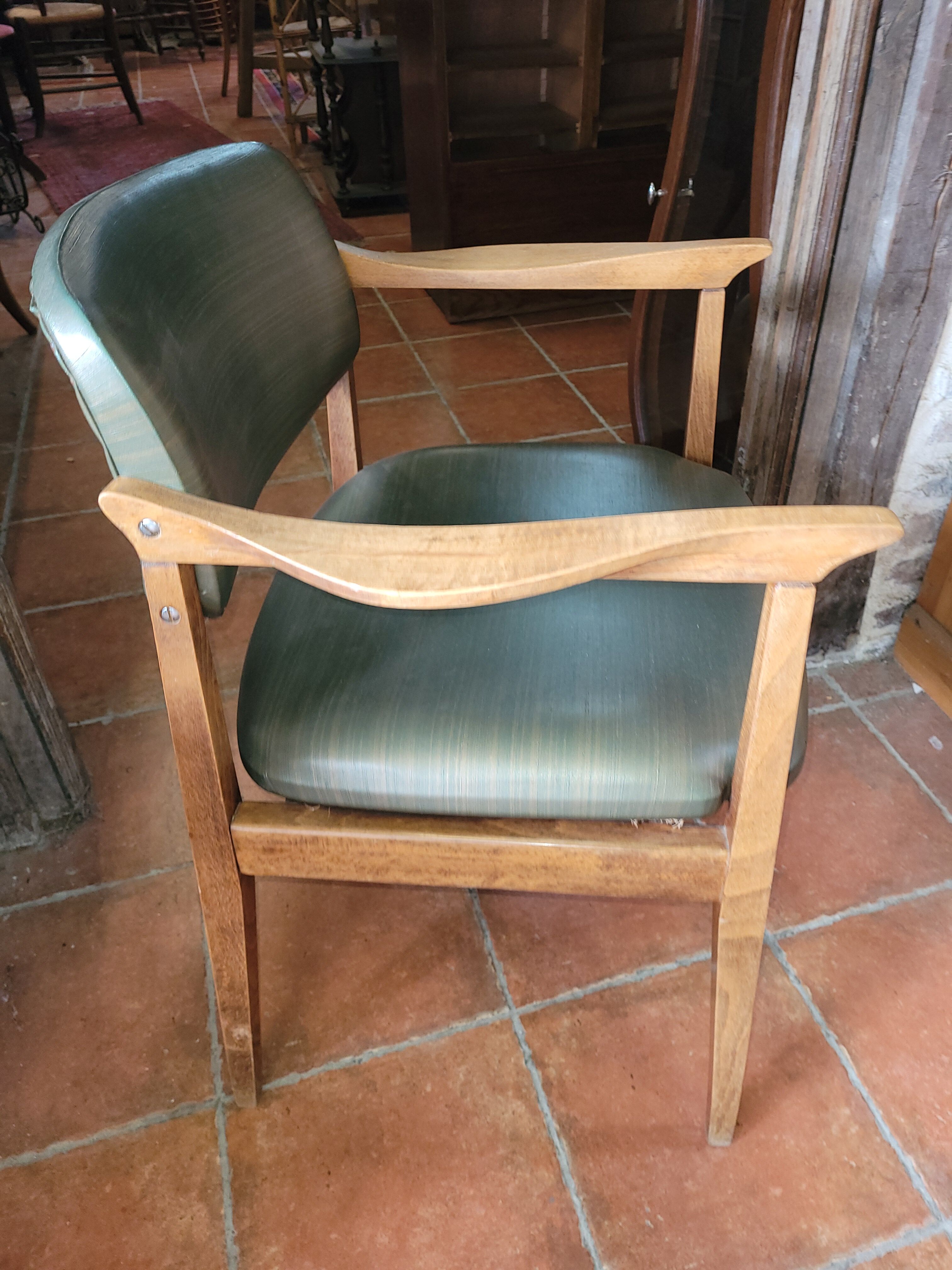 Scandinavian office chair