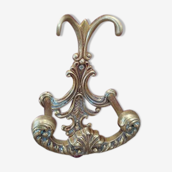 Porte manteau bois patiné lis vin 1 patère bronze déco dp 092289