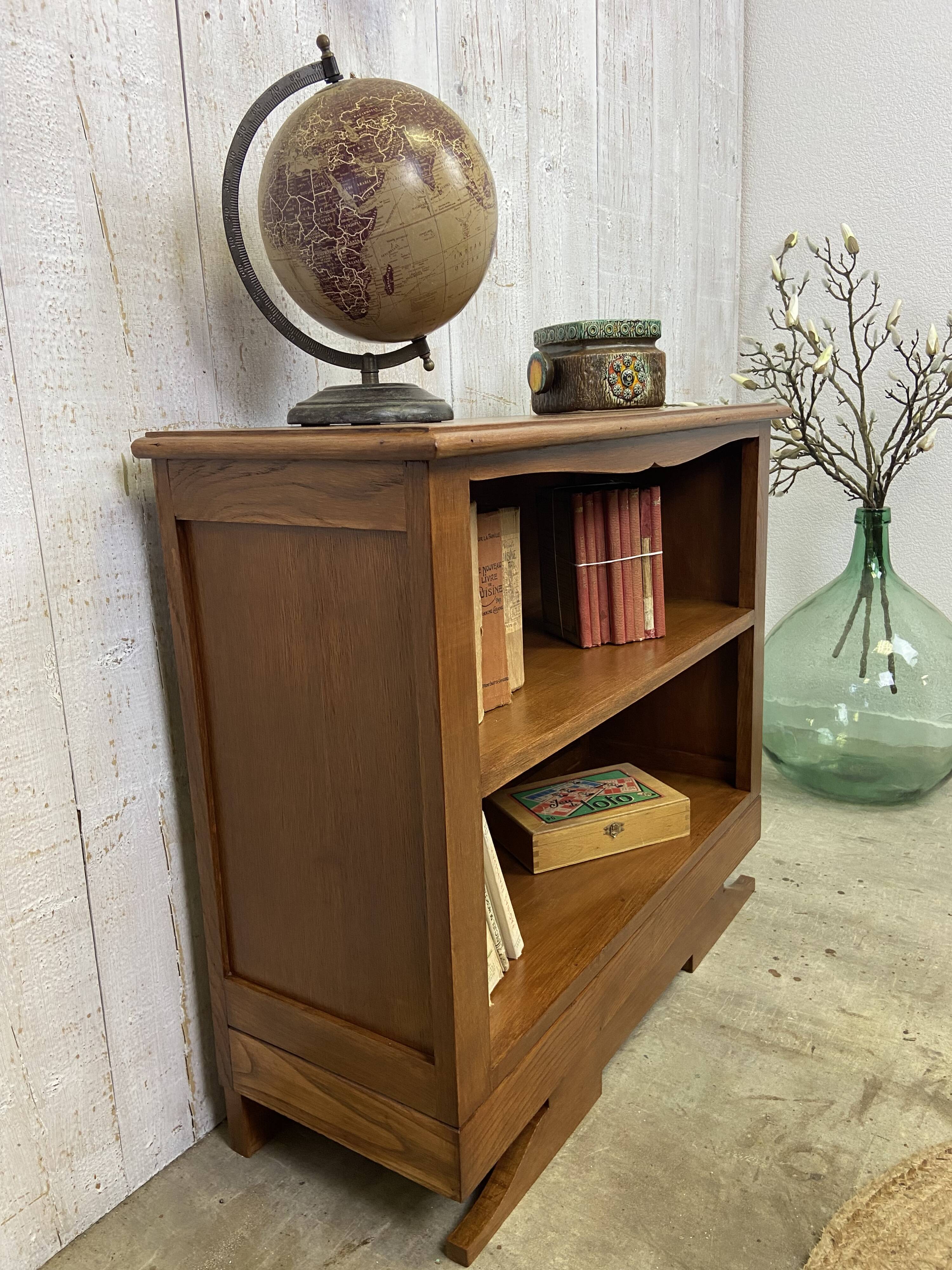 Art Deco shelf