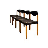 Quatre chaises Casala en plastique