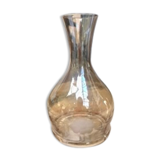 Vase en verre gravé