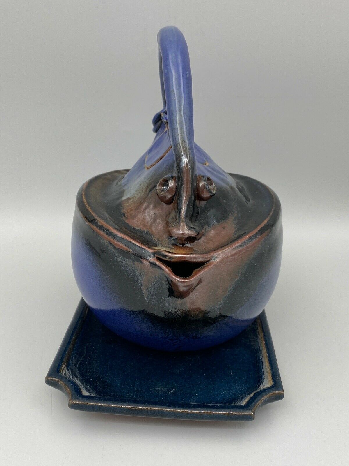 THEIERE VINTAGE PITCHER 1960 BLUE ZOOMORPH SIGNATURE TO IDENTIFY