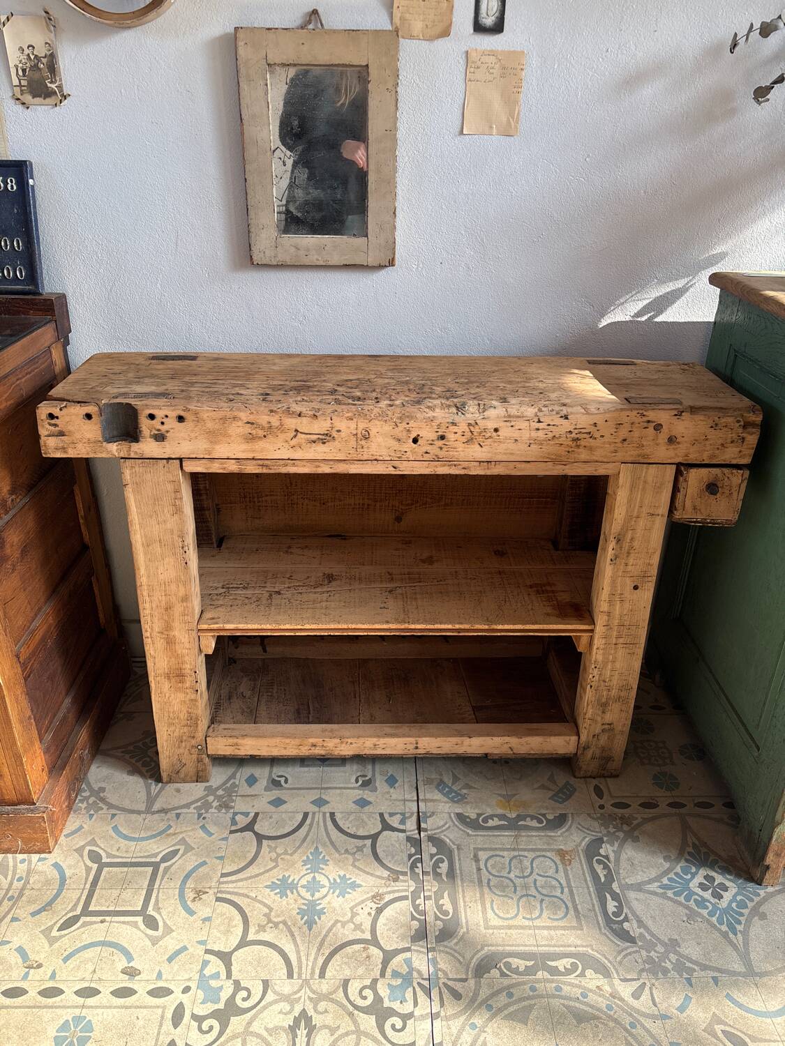 Carpenter's workbench