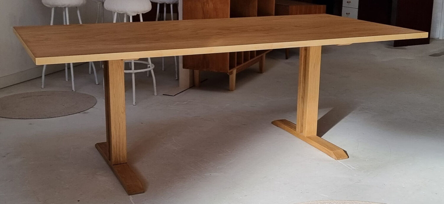 Table à manger Tjalfe