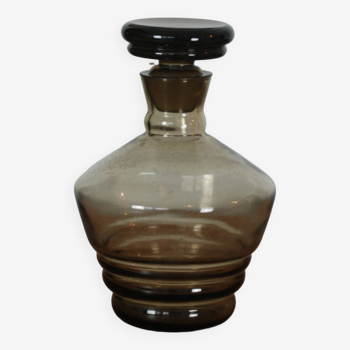 Carafe en verre, teinte "fumé"