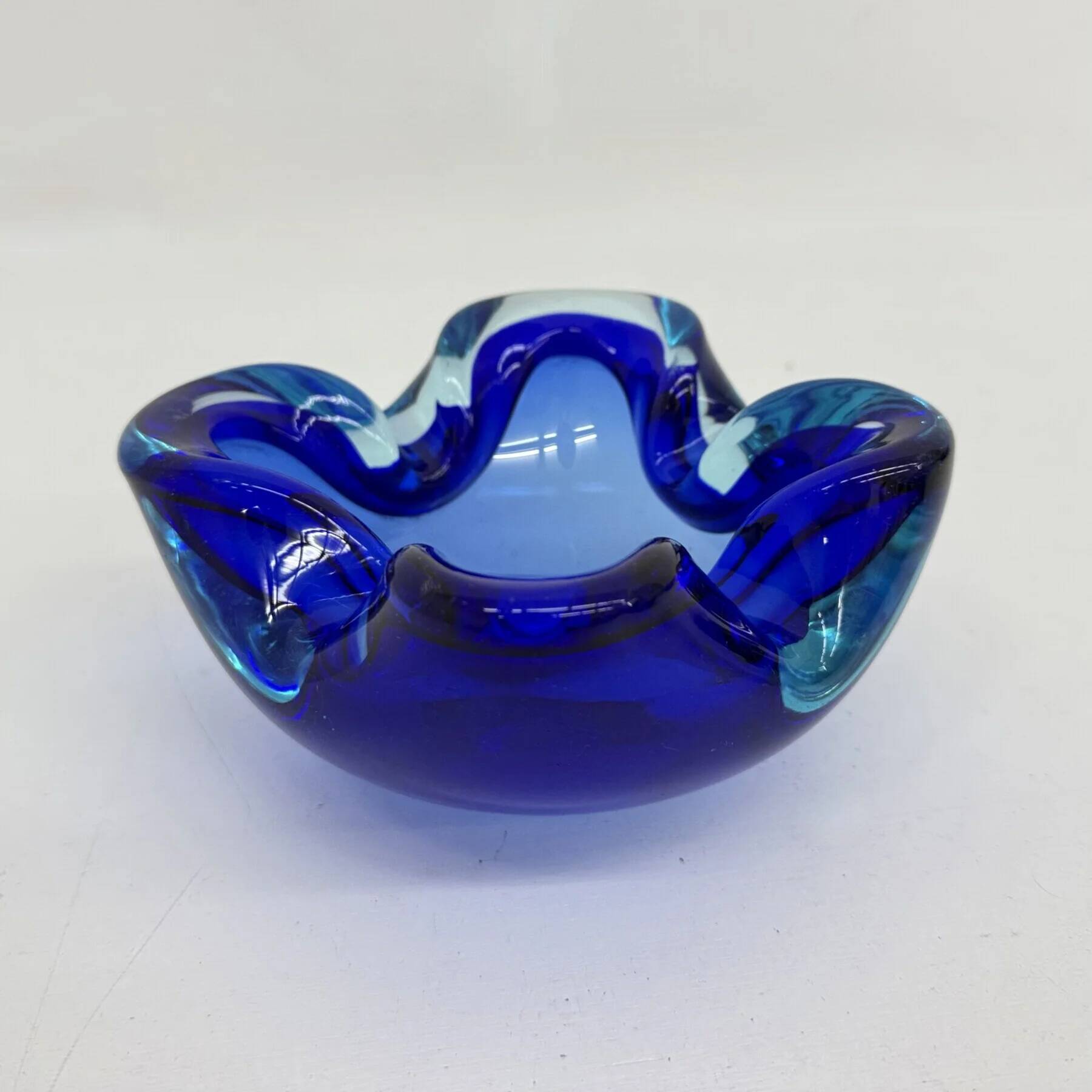 Mid-century design set of 6 blue Murano glass bowls, 1970s