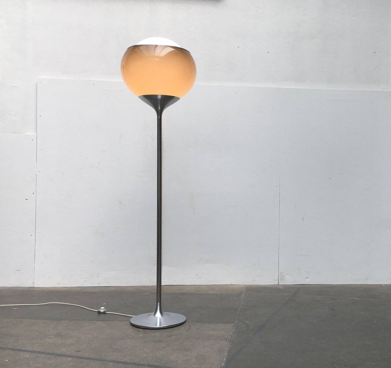 Flash Floor Lamp Space 1960s Italian by Guzzini