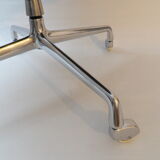 Charles Eames "Time Life" office chair edited by Herman Miller