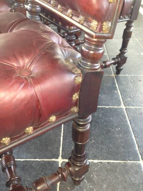 Chaises cuir