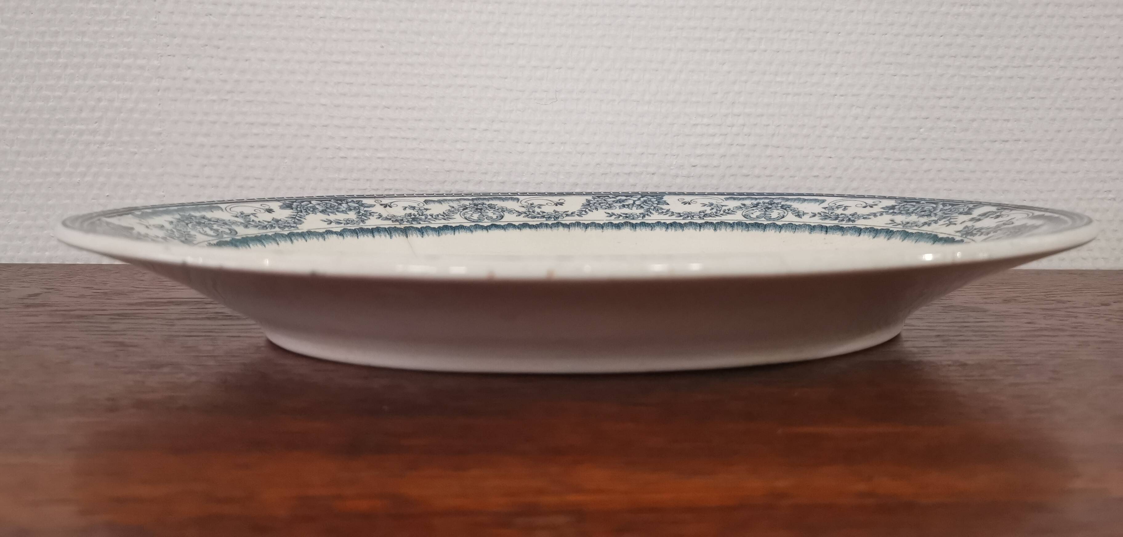 Old oval dish Manufacture Impériale et royale Belgium model Nimy