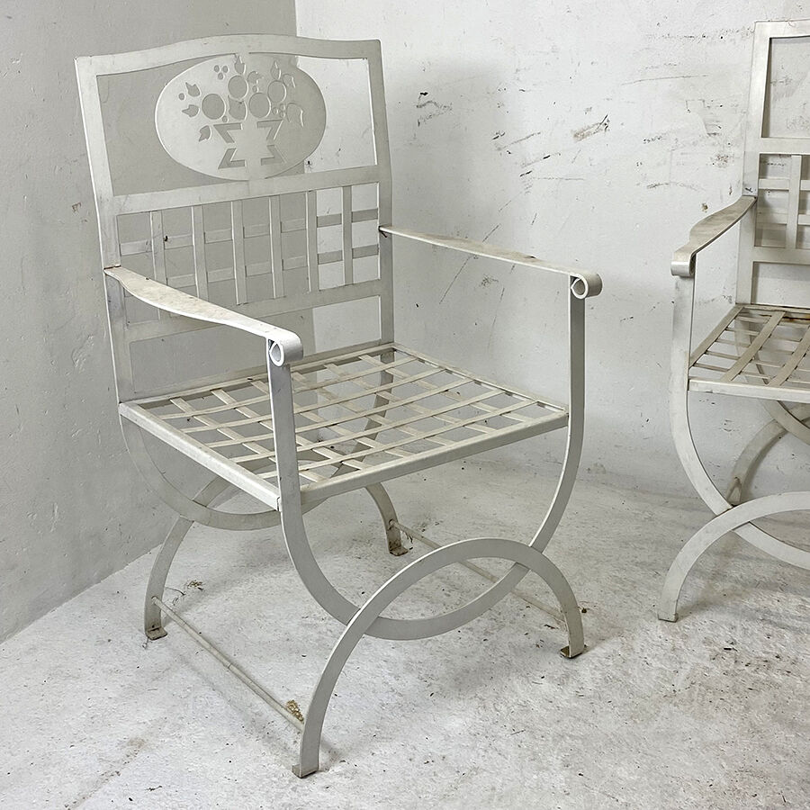 Metal garden furniture