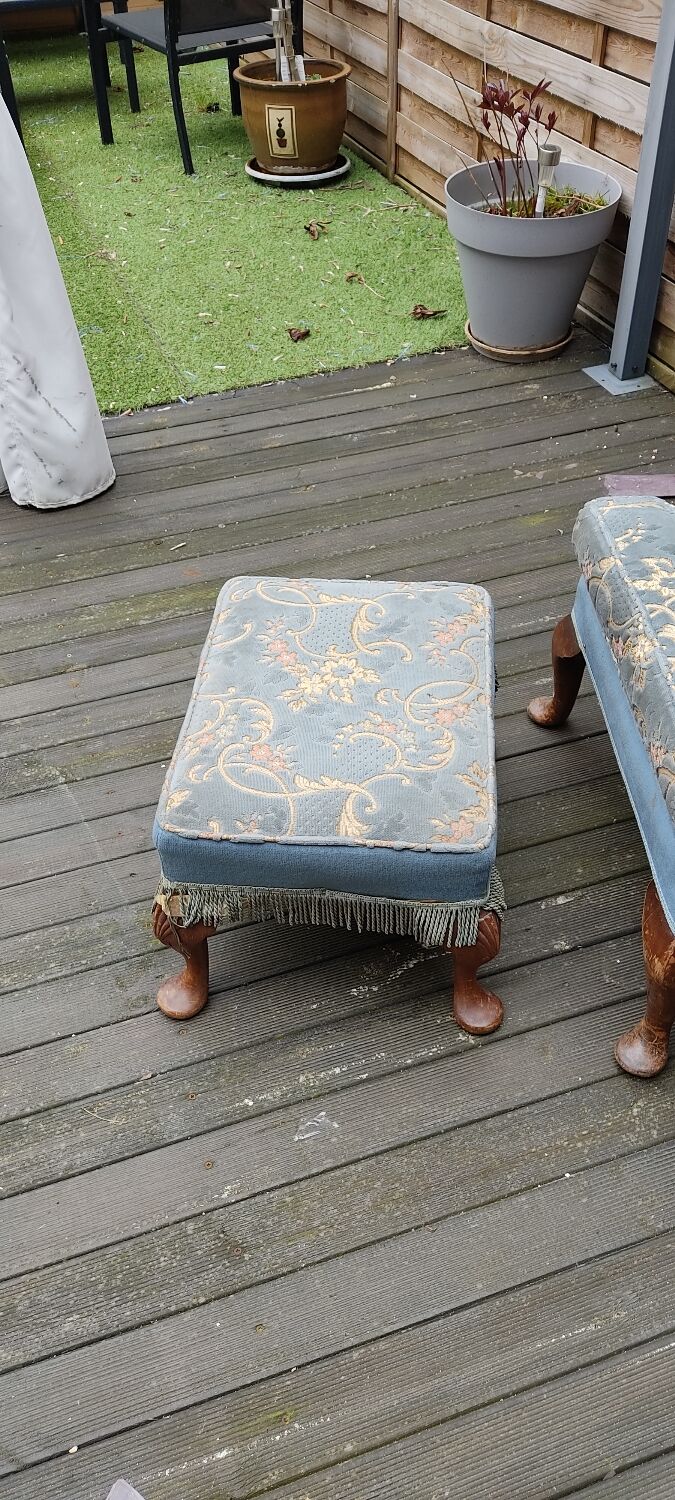 Parker Knoll PK 720 Chair and Footrest