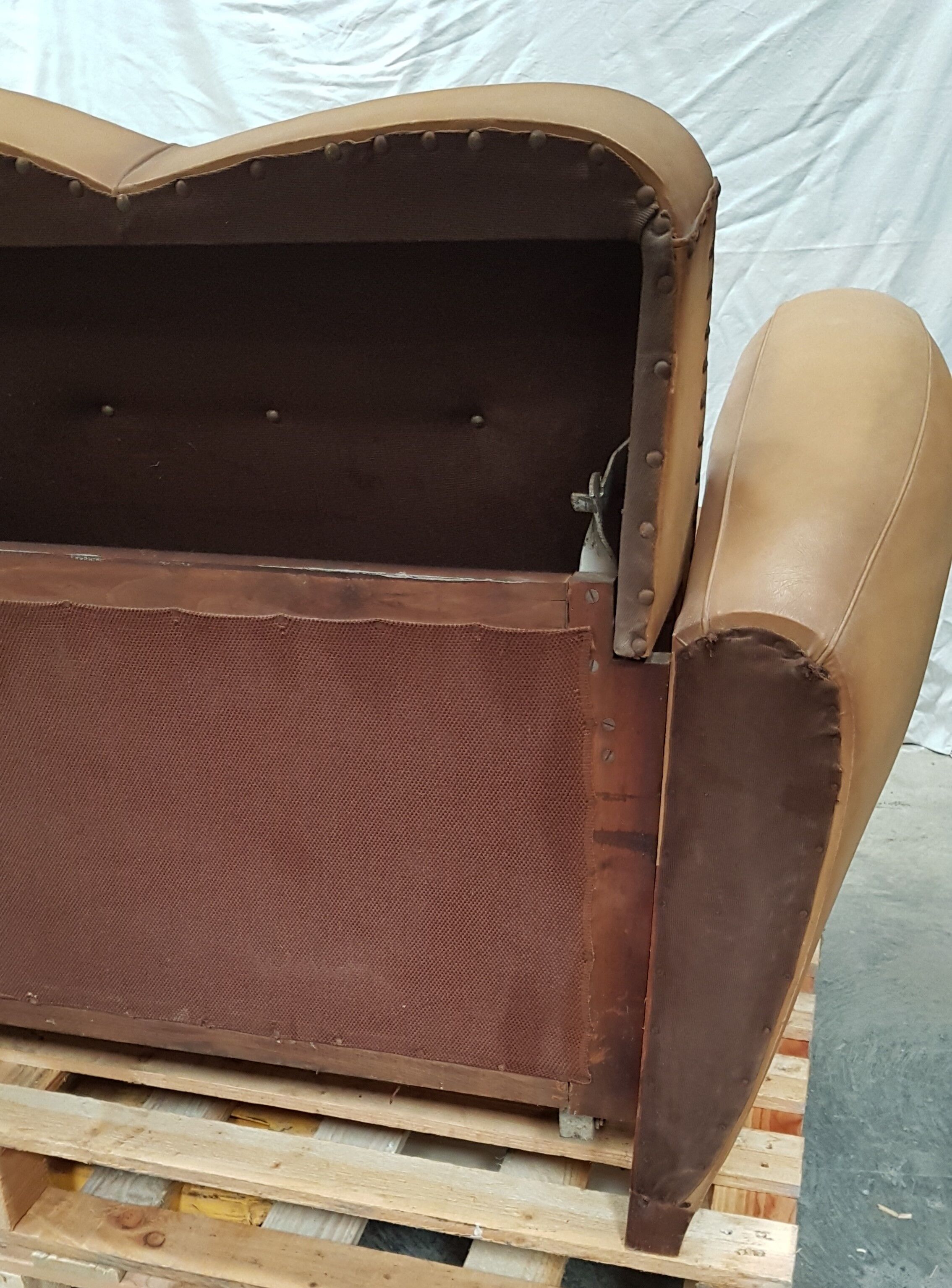 Vintage convertible moustache club sofa