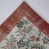 Coral red farmhouse floral rug 206x112cm