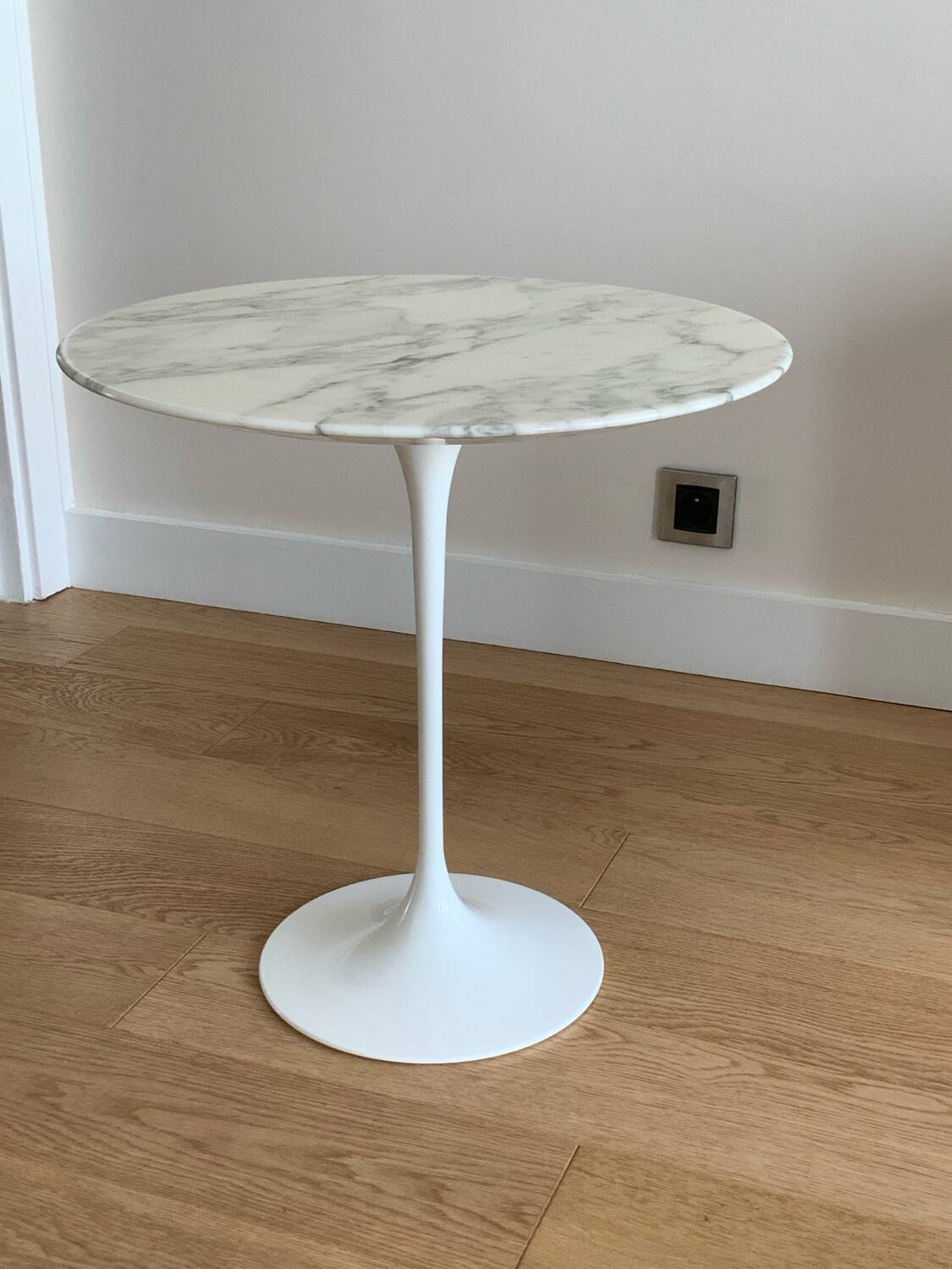 Knoll side table