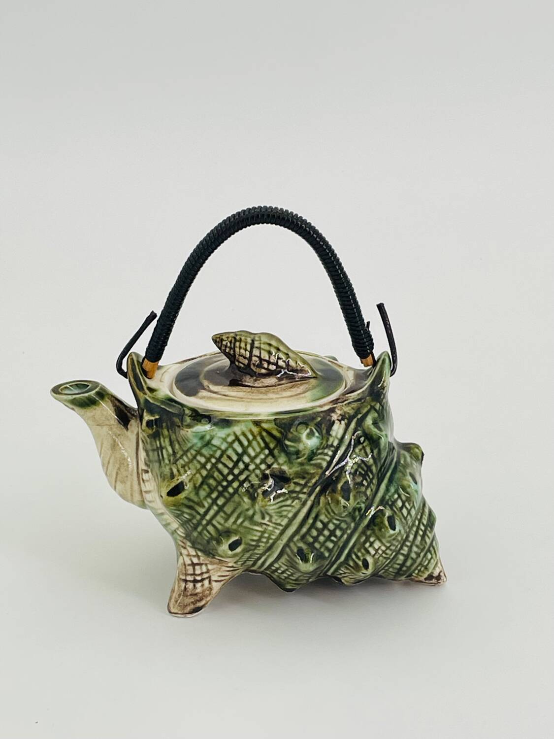 Petite théière coquillage en céramique