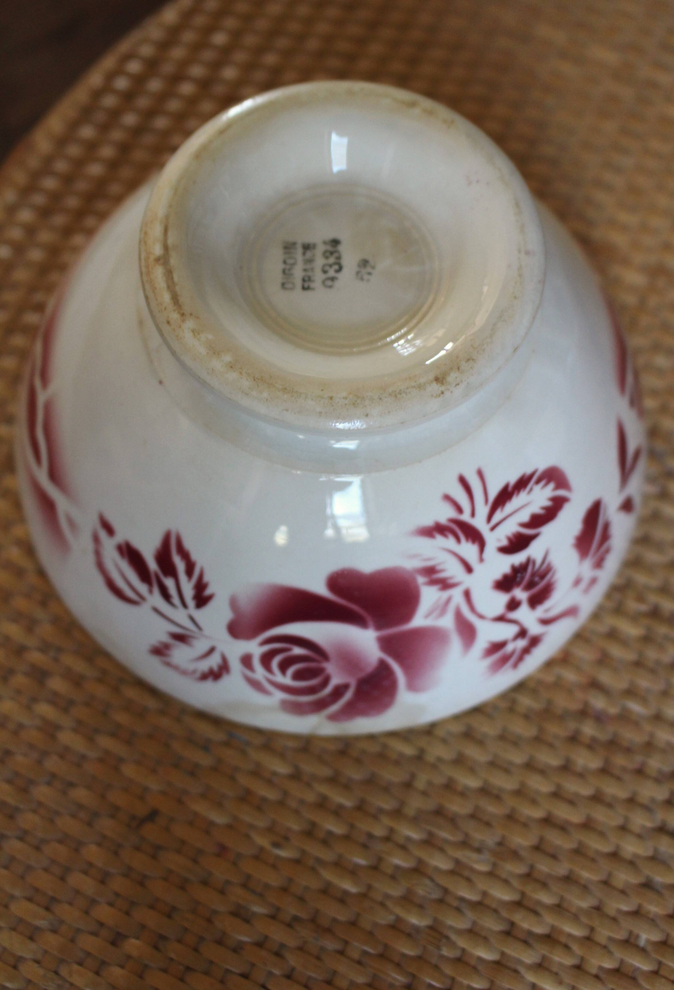 Bol sur pied fleur rouge Digoin Sarreguemines