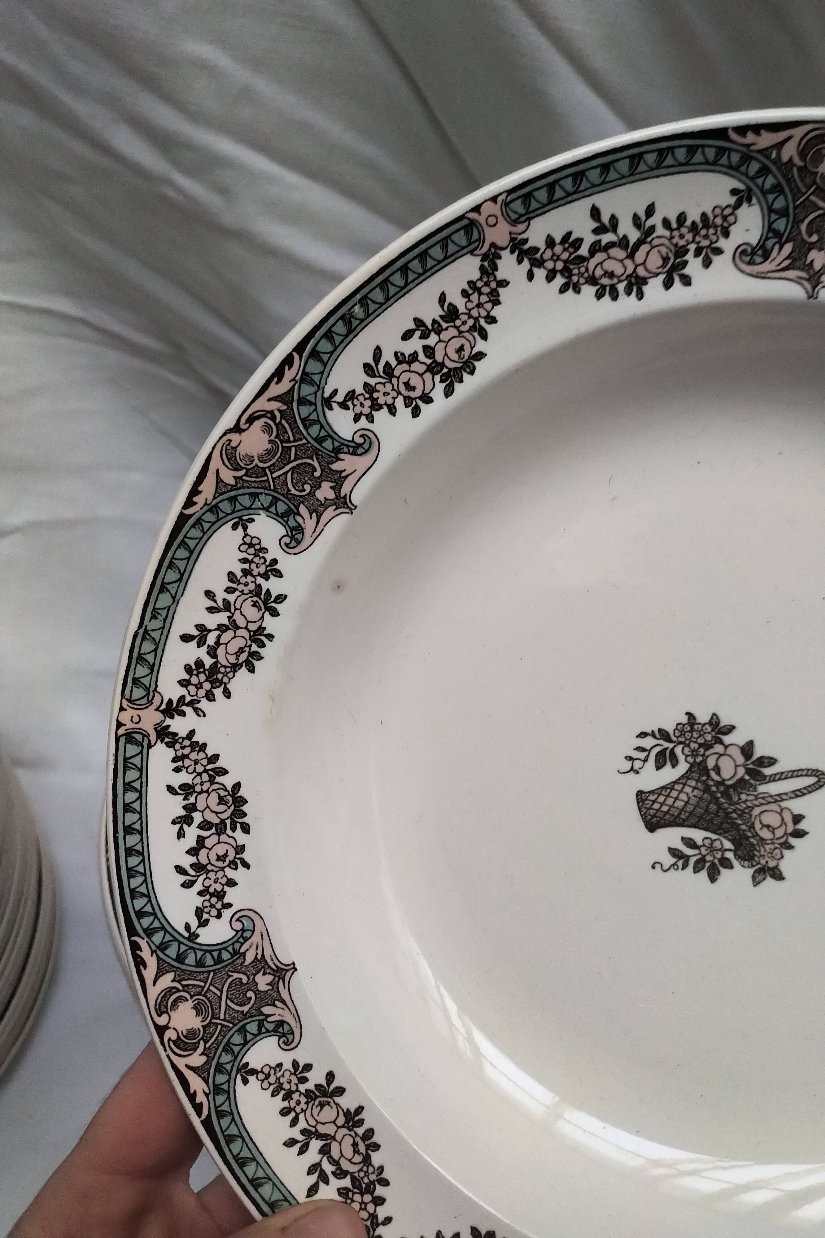 Sarreguemines Dubarry dish set