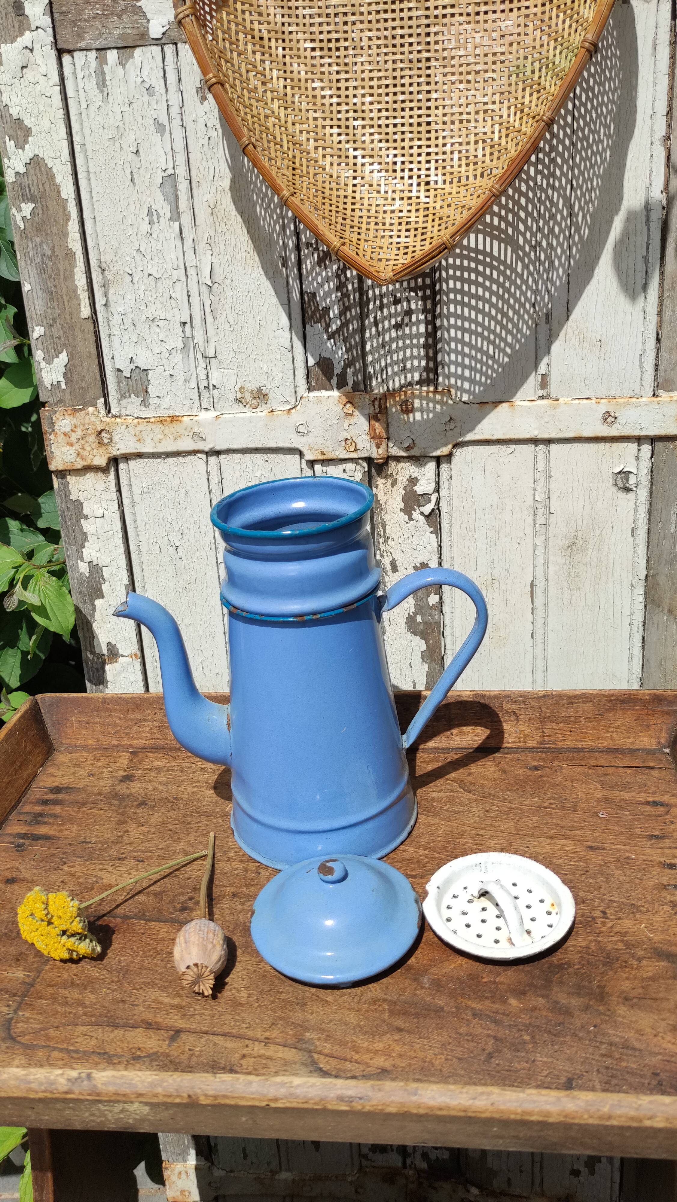 Blue coffee maker in vintage enamelled sheet metal