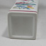 small famille rose vase in Chinese porcelain China