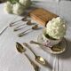 Set of 6 silver-gilt teaspoons, 2nd grade neck brace hallmark, 14 cm, in its box, late 19th century. Early 20th century