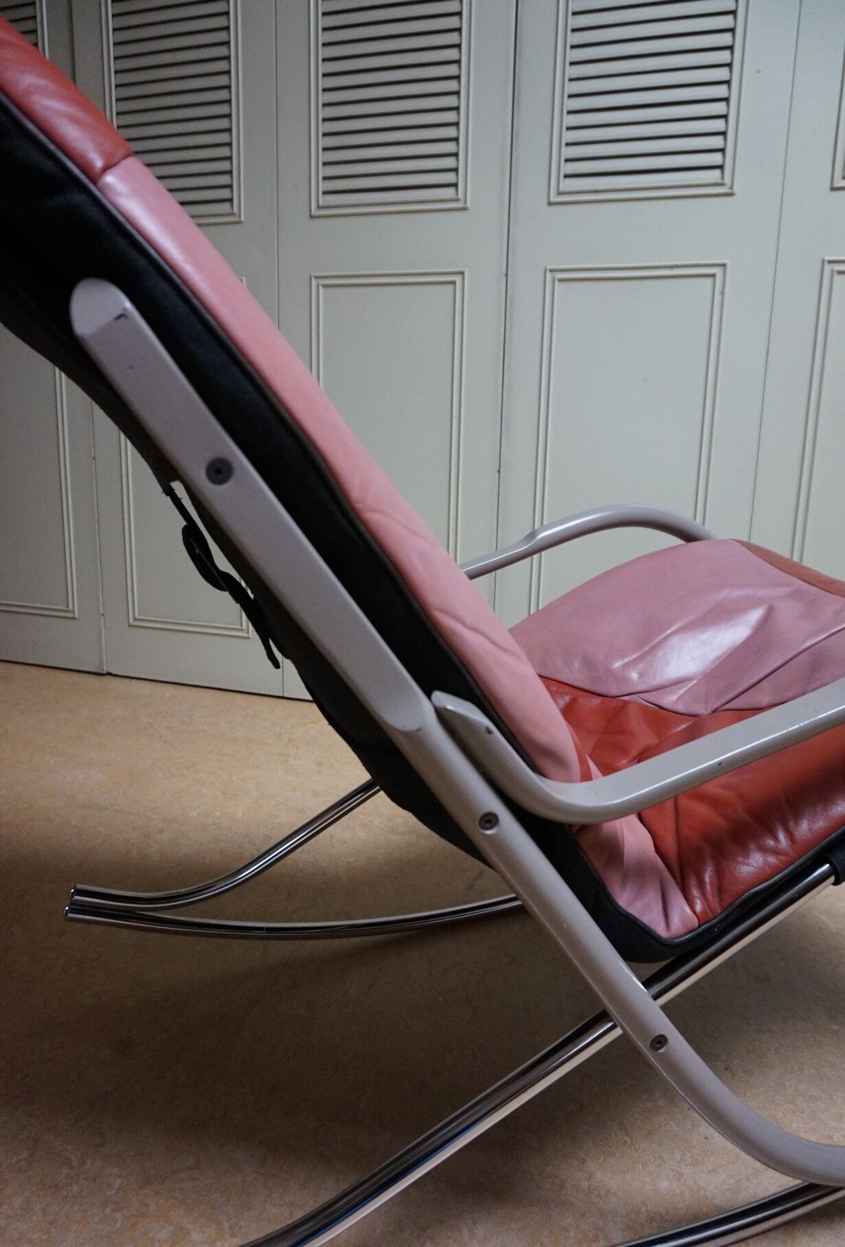 Swiss Nonna Rocking Chair by Paul Tuttle for Sträslle, 1970's