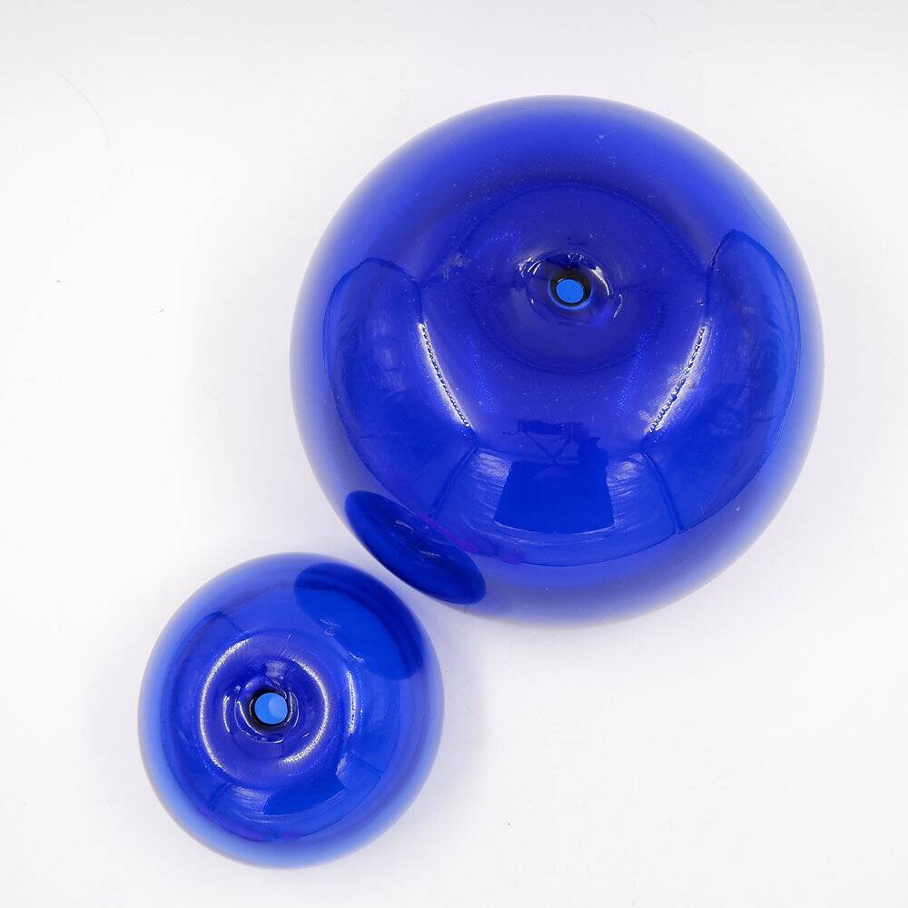 Pair of cobalt blue blown glass cups - 1970s