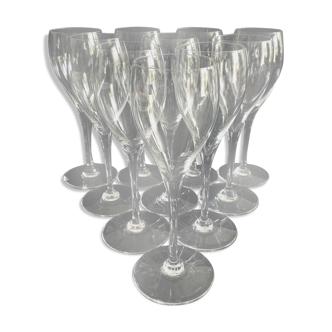 Lot de 10 verres à vin blanc en cristal Baccarat modèle Saint Rémy