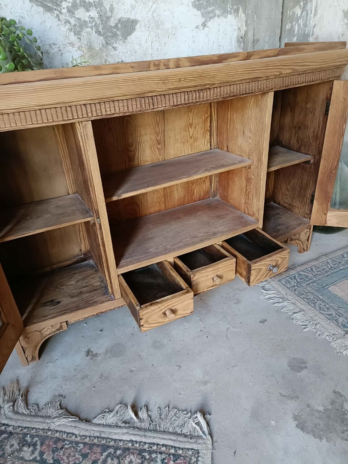 Display cabinet