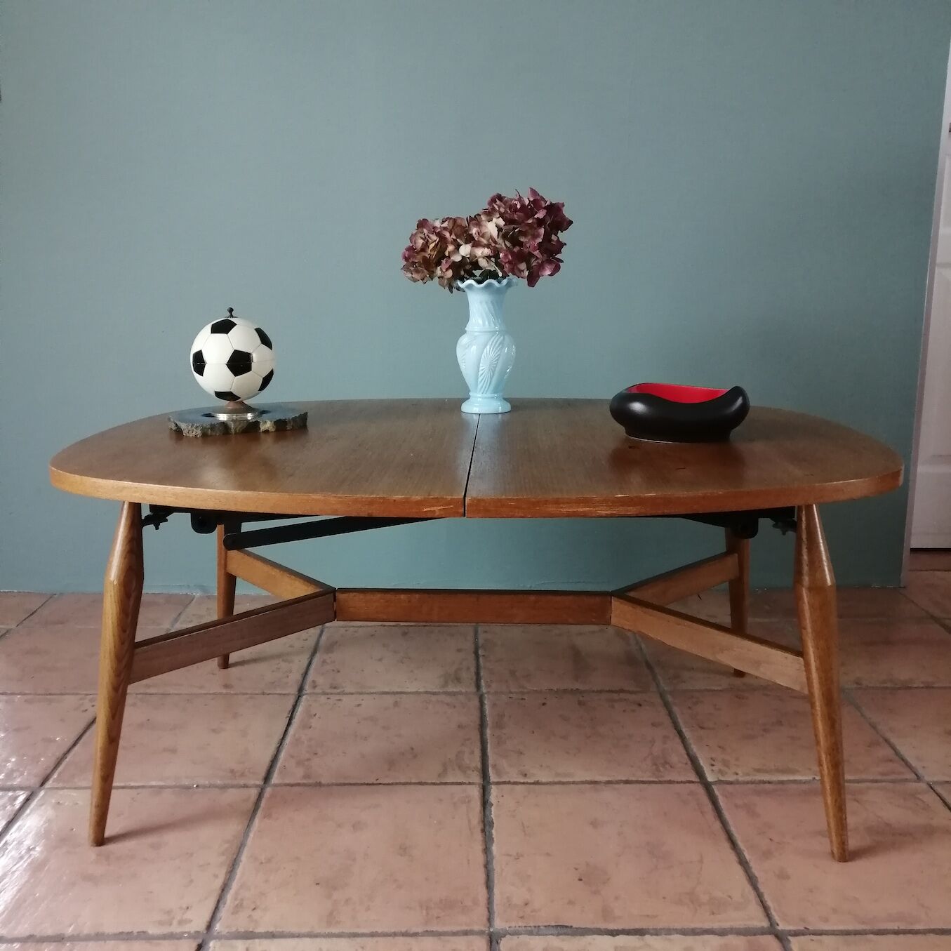 Scandinavian retractable table  60s