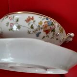 Saucière early twentieth century. Haviland. Limoges.Floral motif, hand painted.