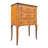 Petite commode d’entre deux marqueterie de cubes de style transition