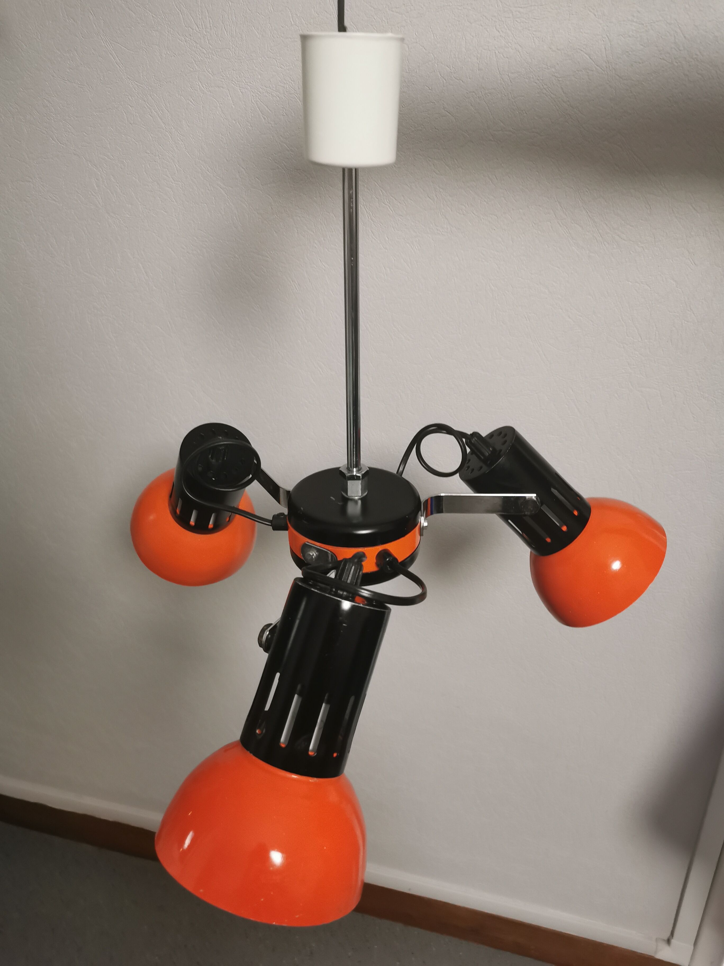 Hanging lamp 3 orientable spots, Aluminor France, 1970