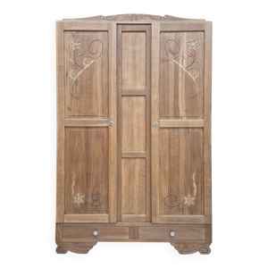 Armoire parisienne art