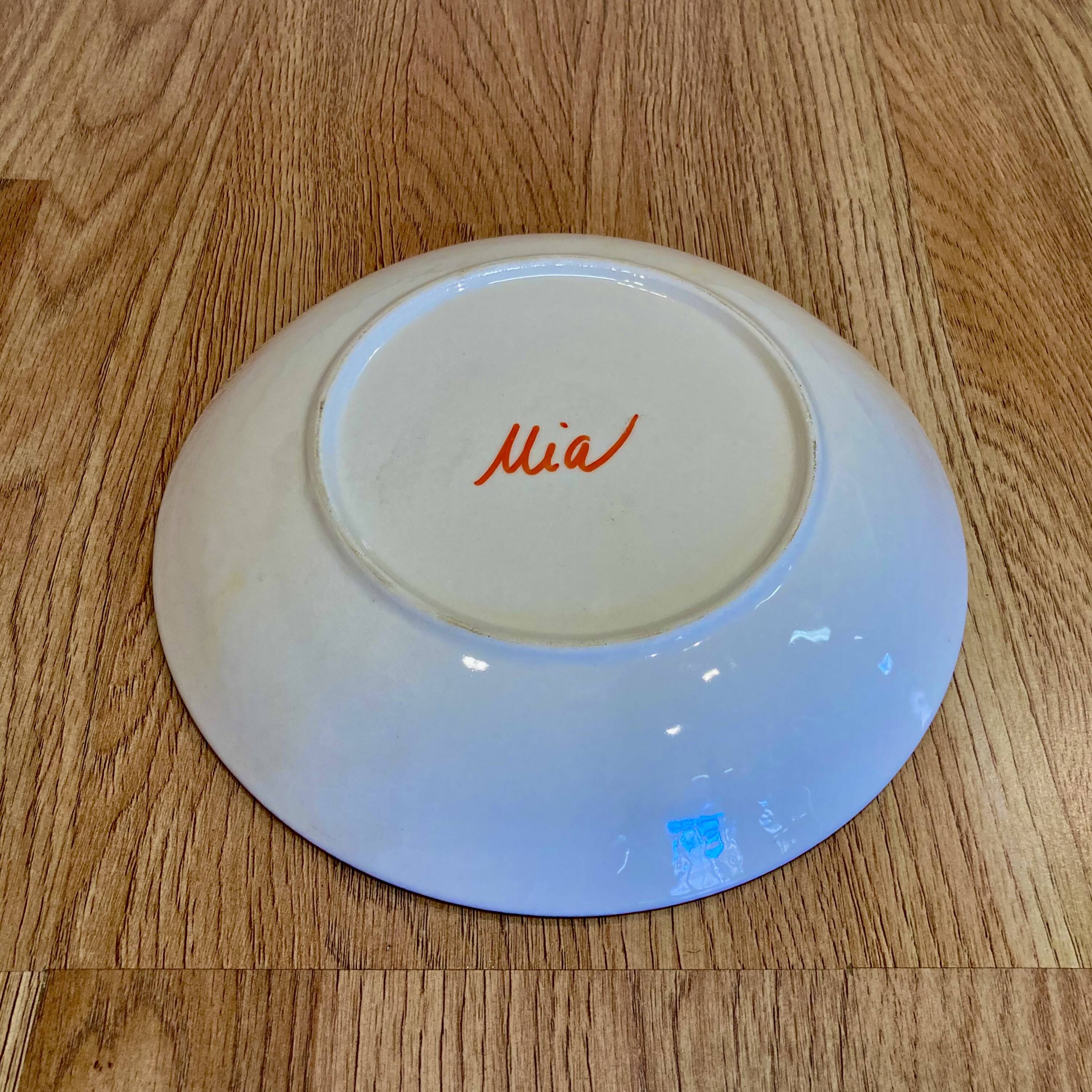 Set of 12 plates entirely handmade.