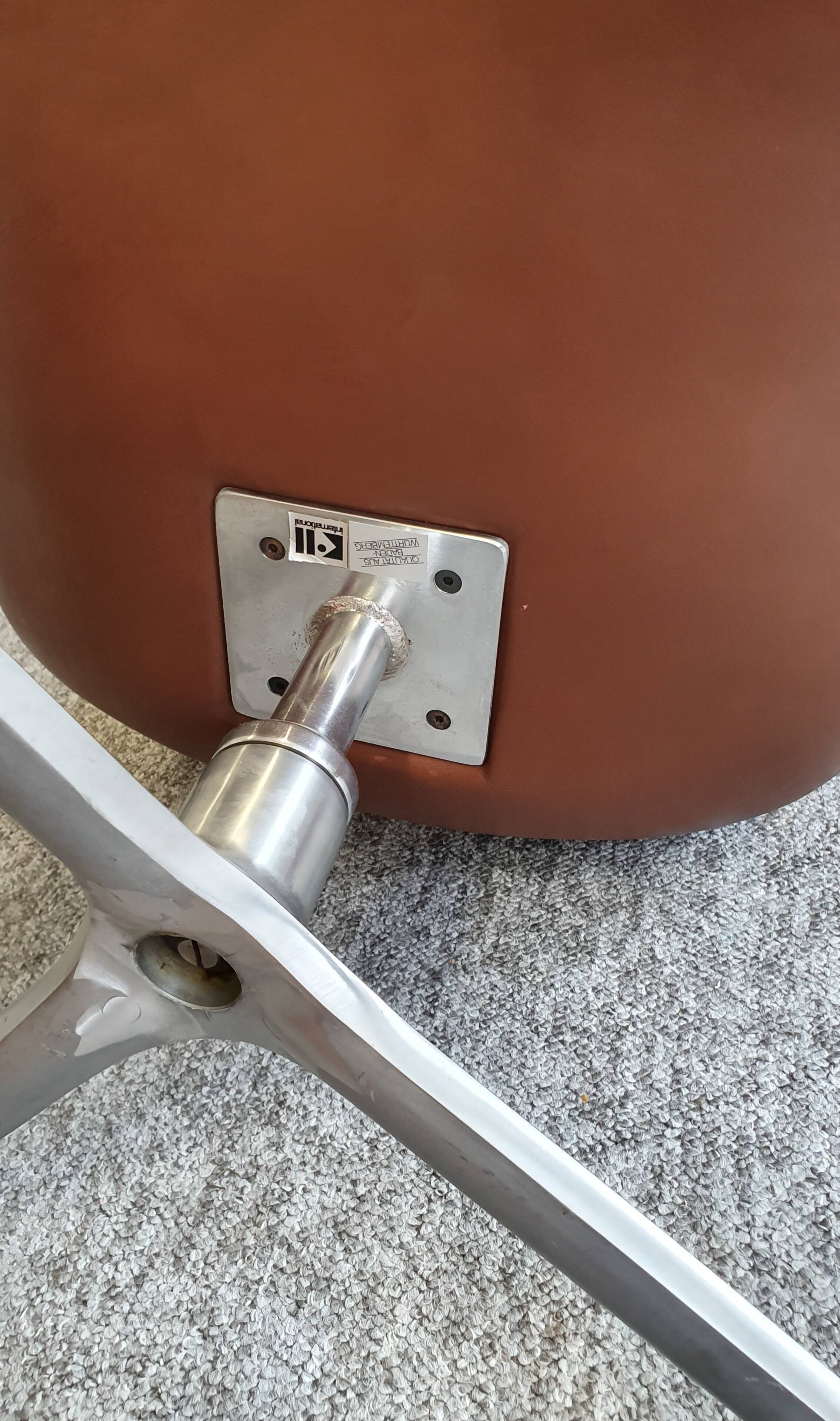 Tulip Chair by Jørgen Kastholm & Preben Fabricius Kill International