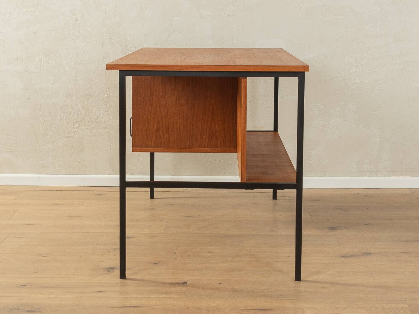 Minimalist freestanding desk from the 1960s by Günter Renkel for Rego Möbel