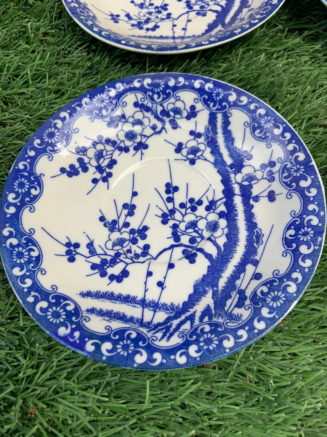 Cups in very fine CFC Japan porcelain