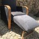 Fauteuil art déco moustache années 30 avec repose-pieds